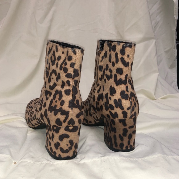 TIME & TRU cheetah print booties - Picture 4 of 9